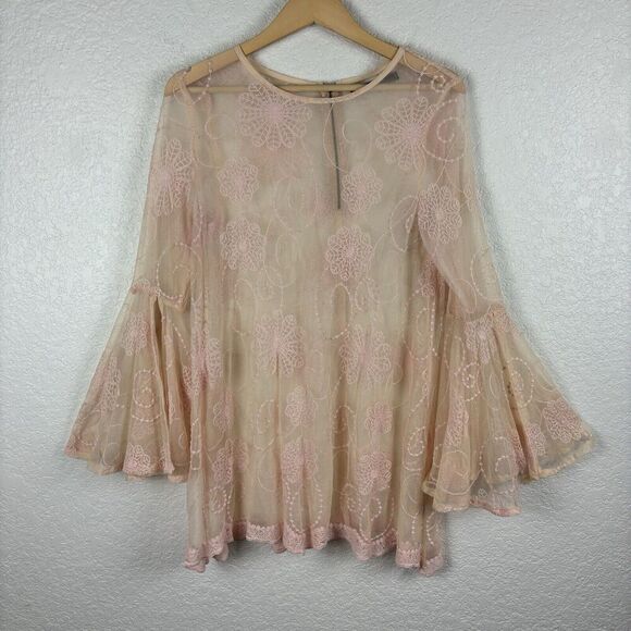 Love‎ Stitch Womens Sheer Crochet Pink Top Small Boho Cottagecore Coquette Girly - Picture 1 of 8